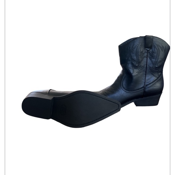 SO Black COWBOY Heeled Boots - Picture 4 of 7